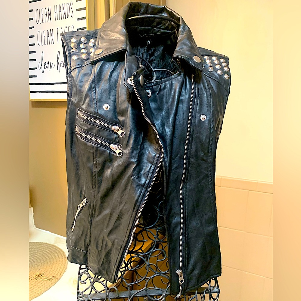 Forever 21 Leather Vest size Small